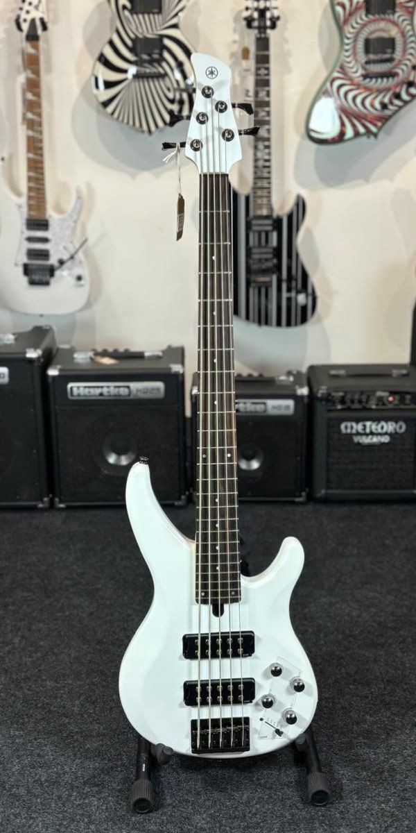 Baixo 5 Cordas Yamaha Trbx305 White Ativo Com Performance eq 