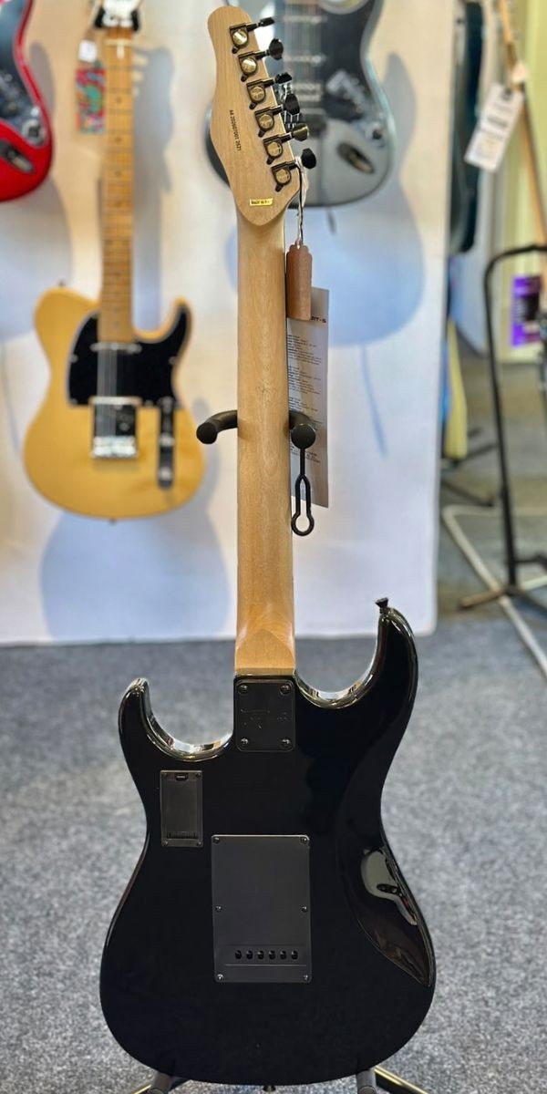 Guitarra Tagima Duosmart-s bk Tagimabox Hss Com Fone Afinador e Cabo 