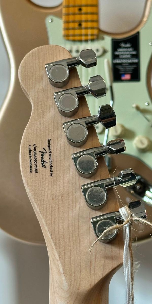 Guitarra Squier Sonic Telecaster Maple Butterscotch Blonde by Fender 