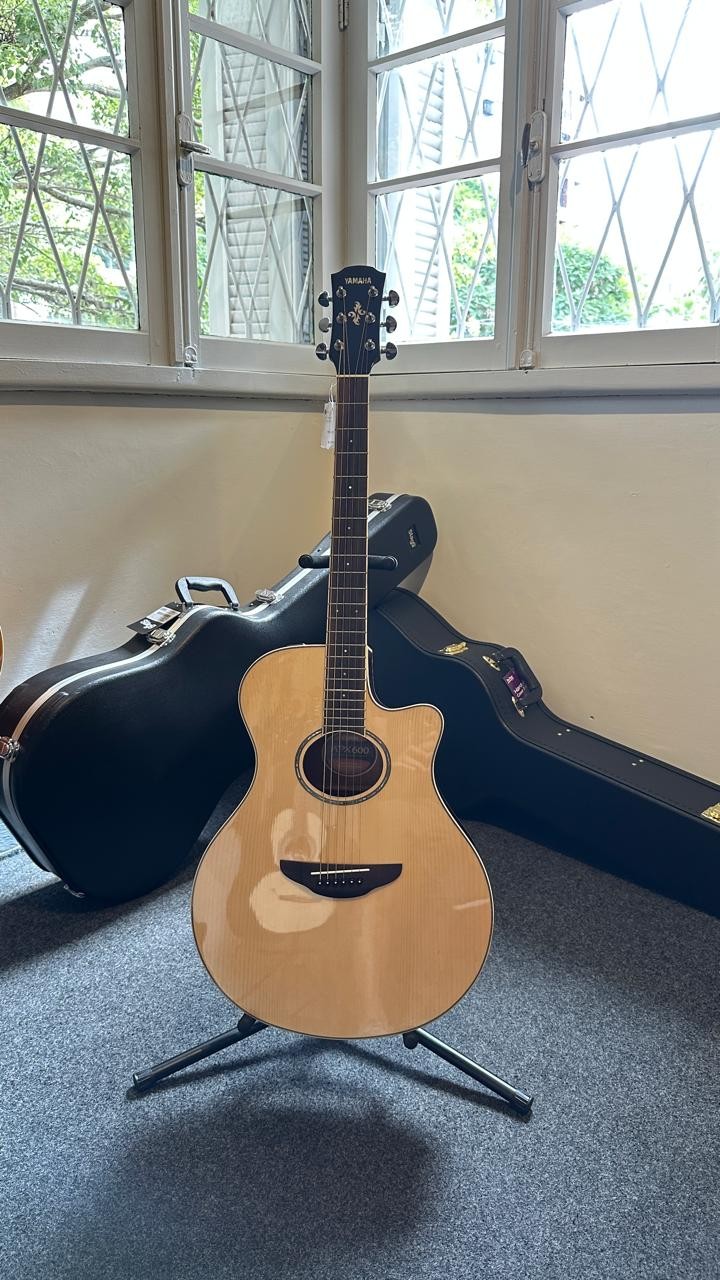 Violao Aco Eletr Yamaha Apx600 nt 