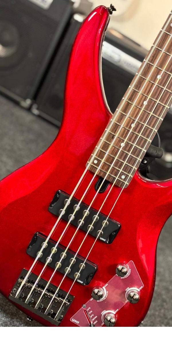 Baixo 5 Cordas Yamaha Trbx305 Candy Apple Red Ativo Com Performance eq 