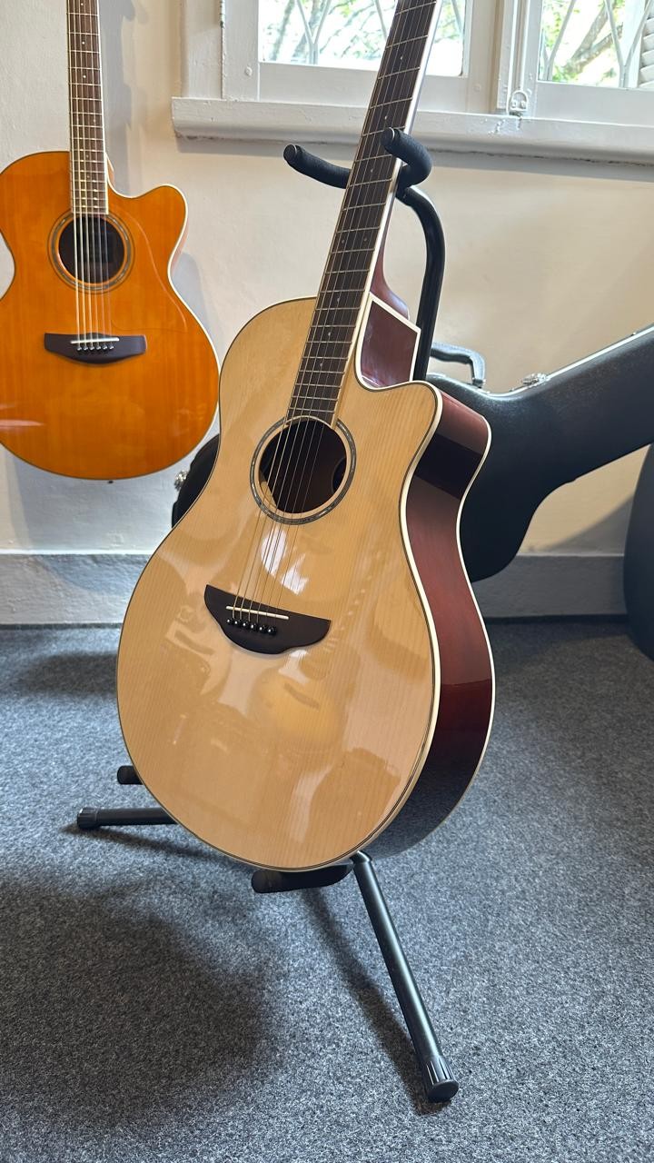 Violao Aco Eletr Yamaha Apx600 nt 