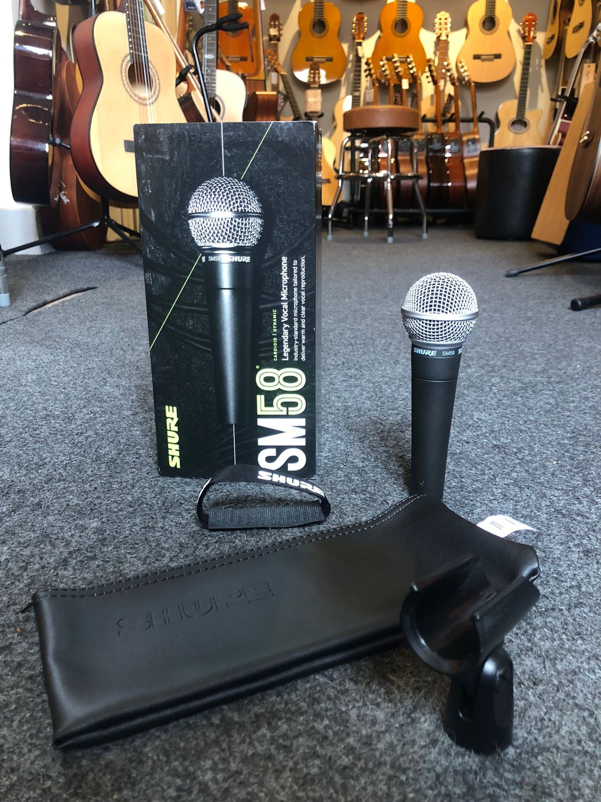 Microfone Shure Sm58 Bastão Com Fio 