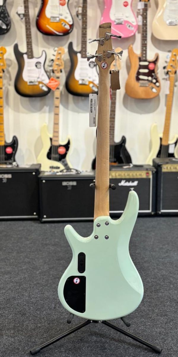 Baixo Ativo 4 Cordas Ibanez Gio Gsr200 Mgr Com Phat ii eq e Captadores Dynamix 