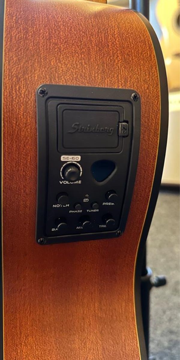 Violão Strinberg Sc200c Canhoto Nylon Eletroacústico Natural 