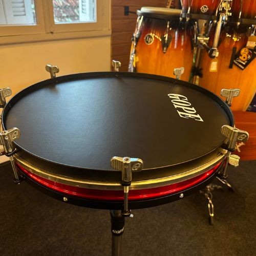 Surdo Gope Compacto 18 Polegadas Pele Napa Com Tripé 