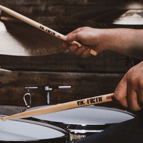 Baqueta Vic Firth American Classic 5a Ponta de Madeira 