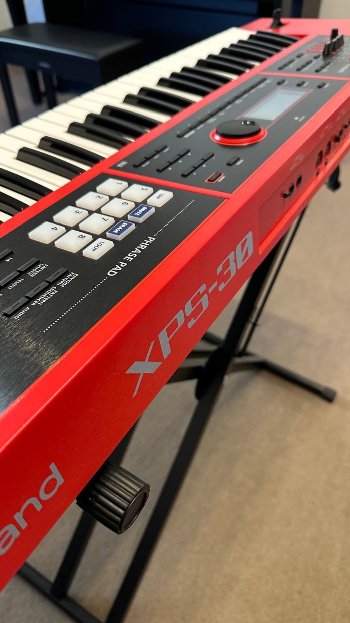 Teclado Roland Sintetizador Xps-30 Red 