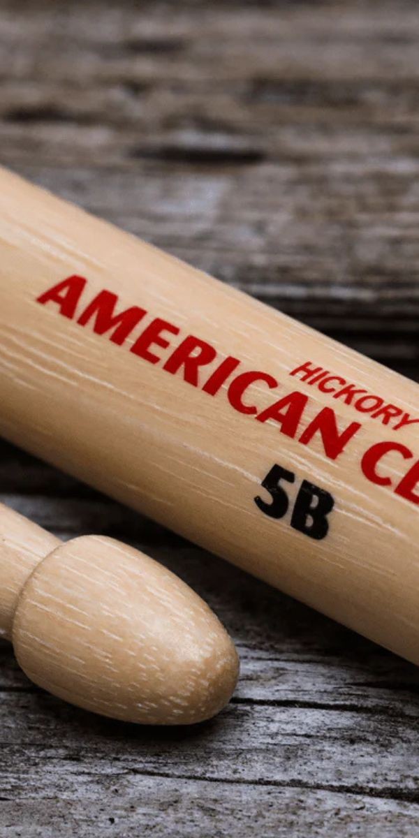 Baqueta Vic Firth American Classic 5b Ponta de Madeira Hickory Para Bateria 