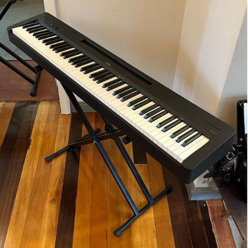 Piano Digital Yamaha P-145 bk 88 Teclas Ghc Portátil Preto 