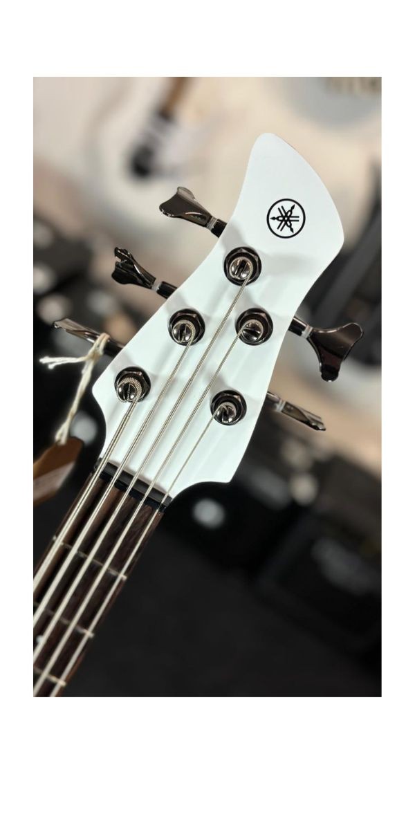 Baixo 5 Cordas Yamaha Trbx305 White 
