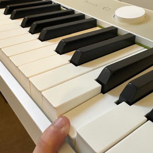 Piano Digital Casio Px-s1100 Linha Privia Mellow Beige c/ Fonte e Pedal de Sustain 