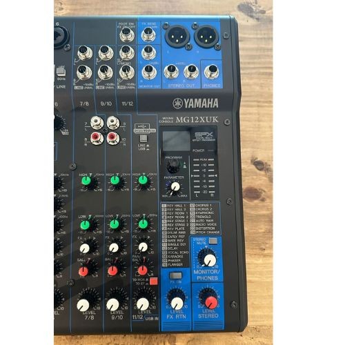 Mesa de Som Analógica  Yamaha 12 Canais Mg12 