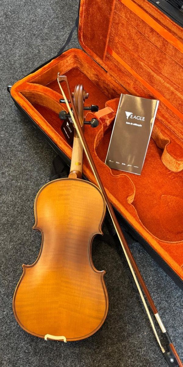 Violino Eagle ve 244 4/4 Envelhecido Acetinado Classic Series Tampo Sólido Com Estojo Luxo 