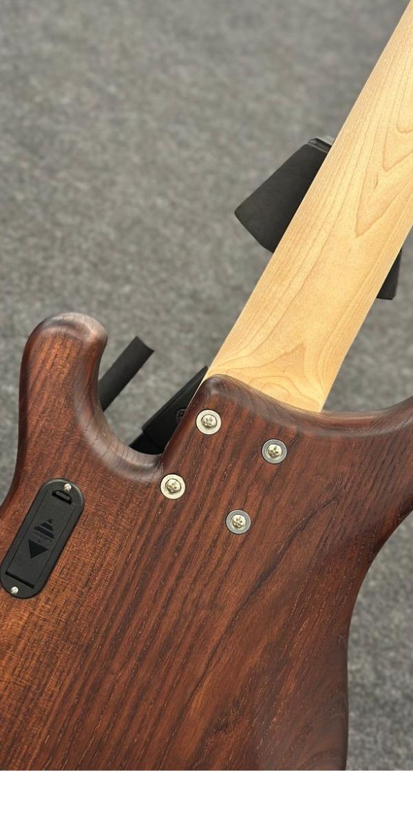 Baixo Strinberg Sab55 dw 5 Cordas Ativo Dark Wood | Timbre Forte e Visual Premium| Openstage 