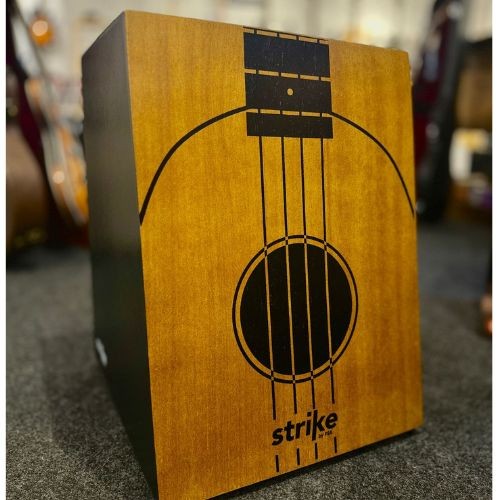 Cajon Fsa Strike Sk4059 Ukulele Acústico Com Esteira 12 Fios 