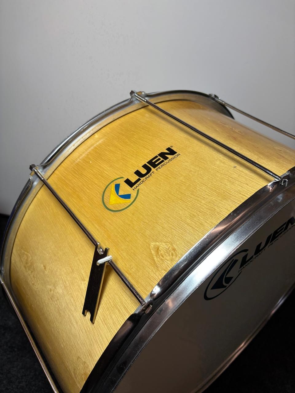 Bumbo 30x22" Verniz 10 Afinações Aro Chp Cromado Luen 22276 