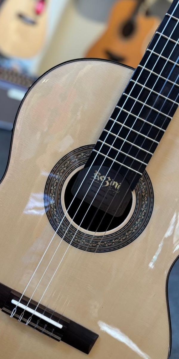 Violão Nylon Acústico Rozini Rx213 Acnj Natural Brilho Profissional Clássico 